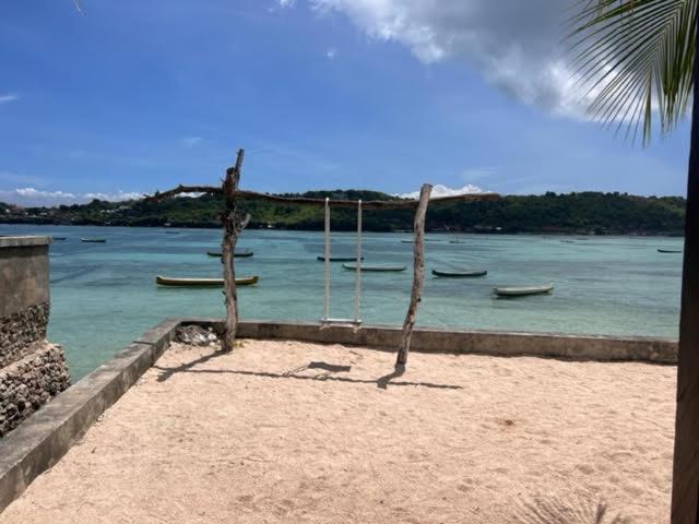 Mista Ceningan'S Beach Bungalows Previously The Kubu 221 Lembongan Eksteriør bilde