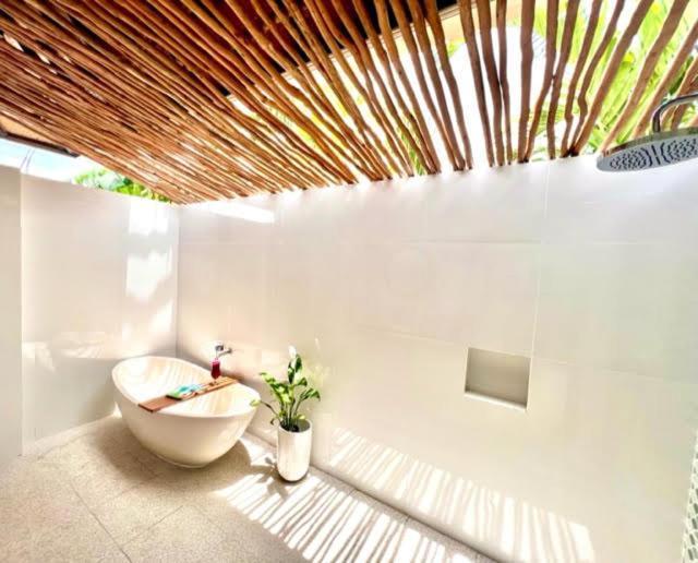 Mista Ceningan'S Beach Bungalows Previously The Kubu 221 Lembongan Eksteriør bilde